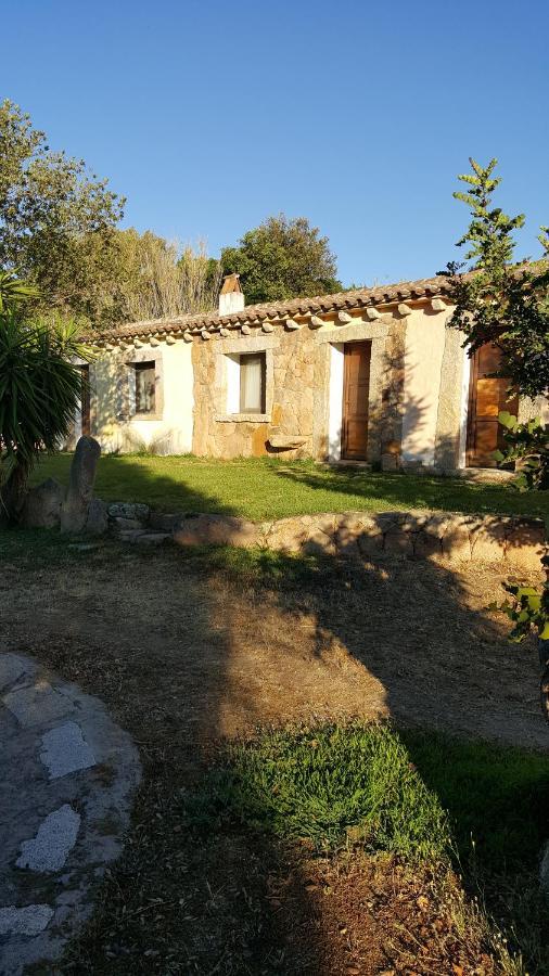 Agriturismo Desole Monti Eksteriør billede