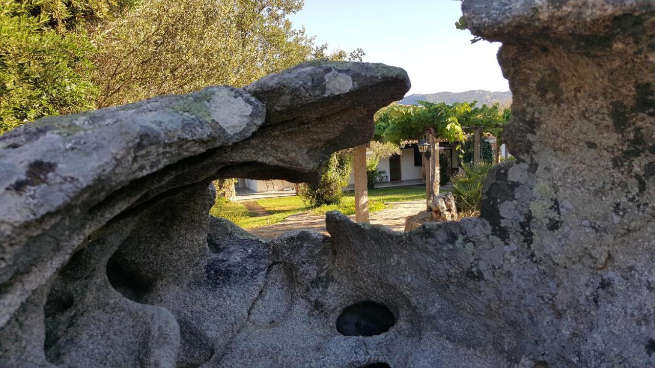Agriturismo Desole Monti Eksteriør billede
