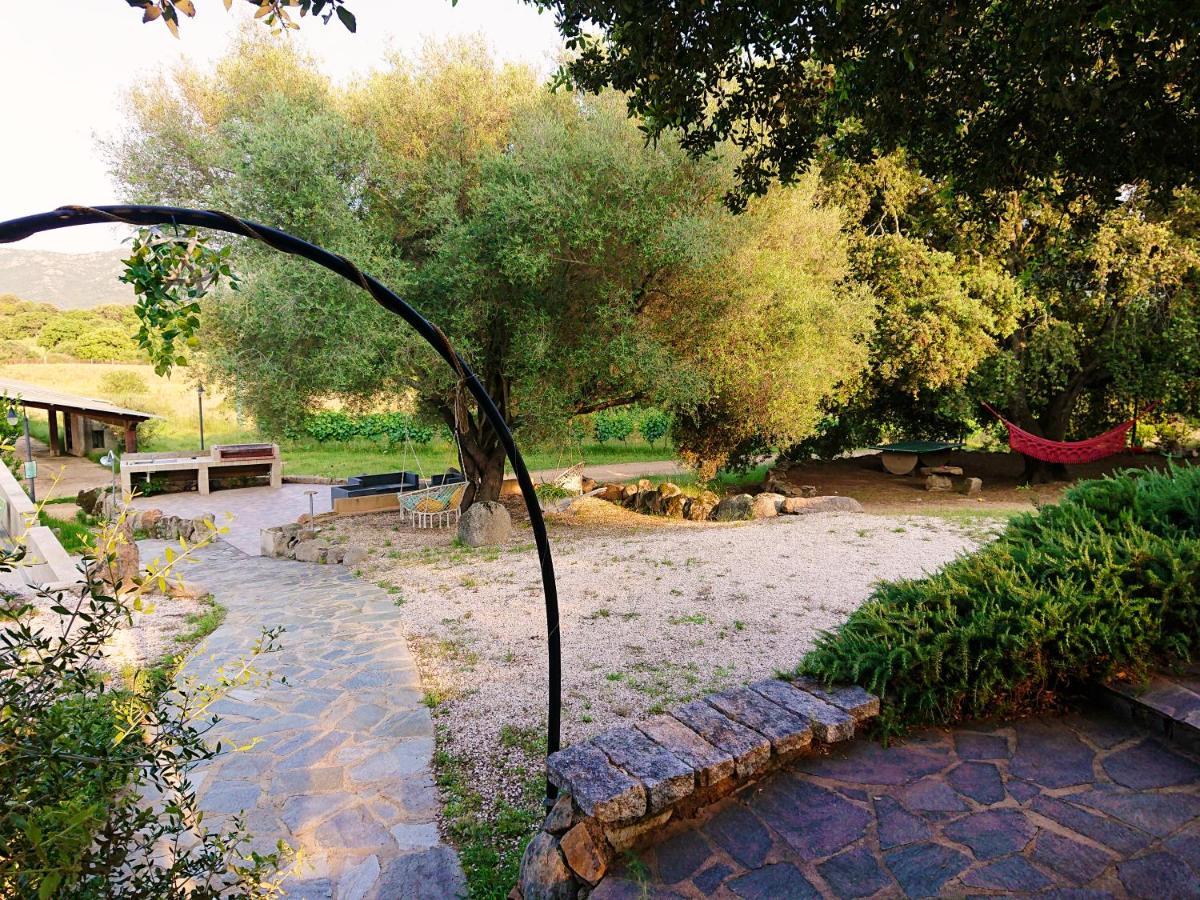 Agriturismo Desole Monti Eksteriør billede