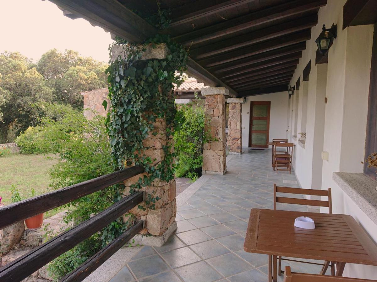 Agriturismo Desole Monti Eksteriør billede