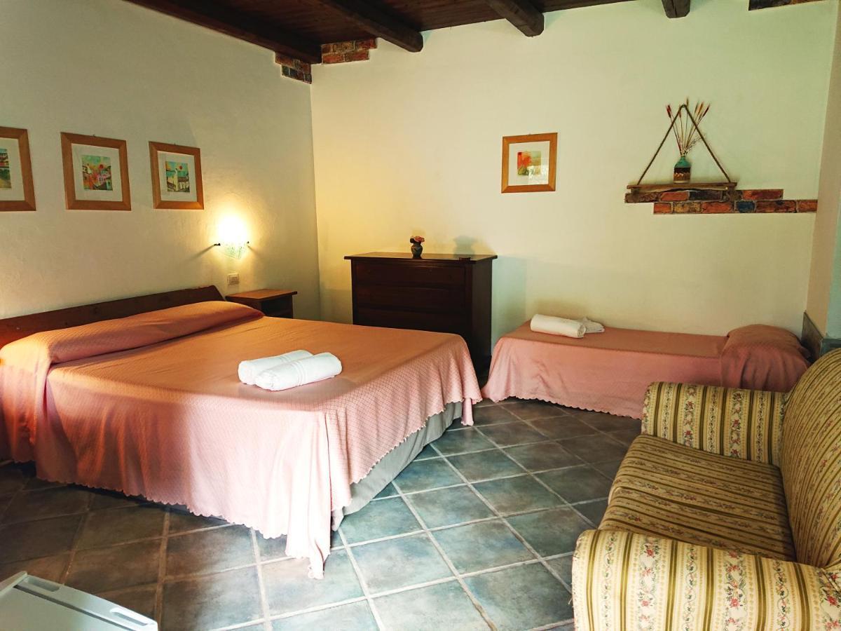 Agriturismo Desole Monti Eksteriør billede